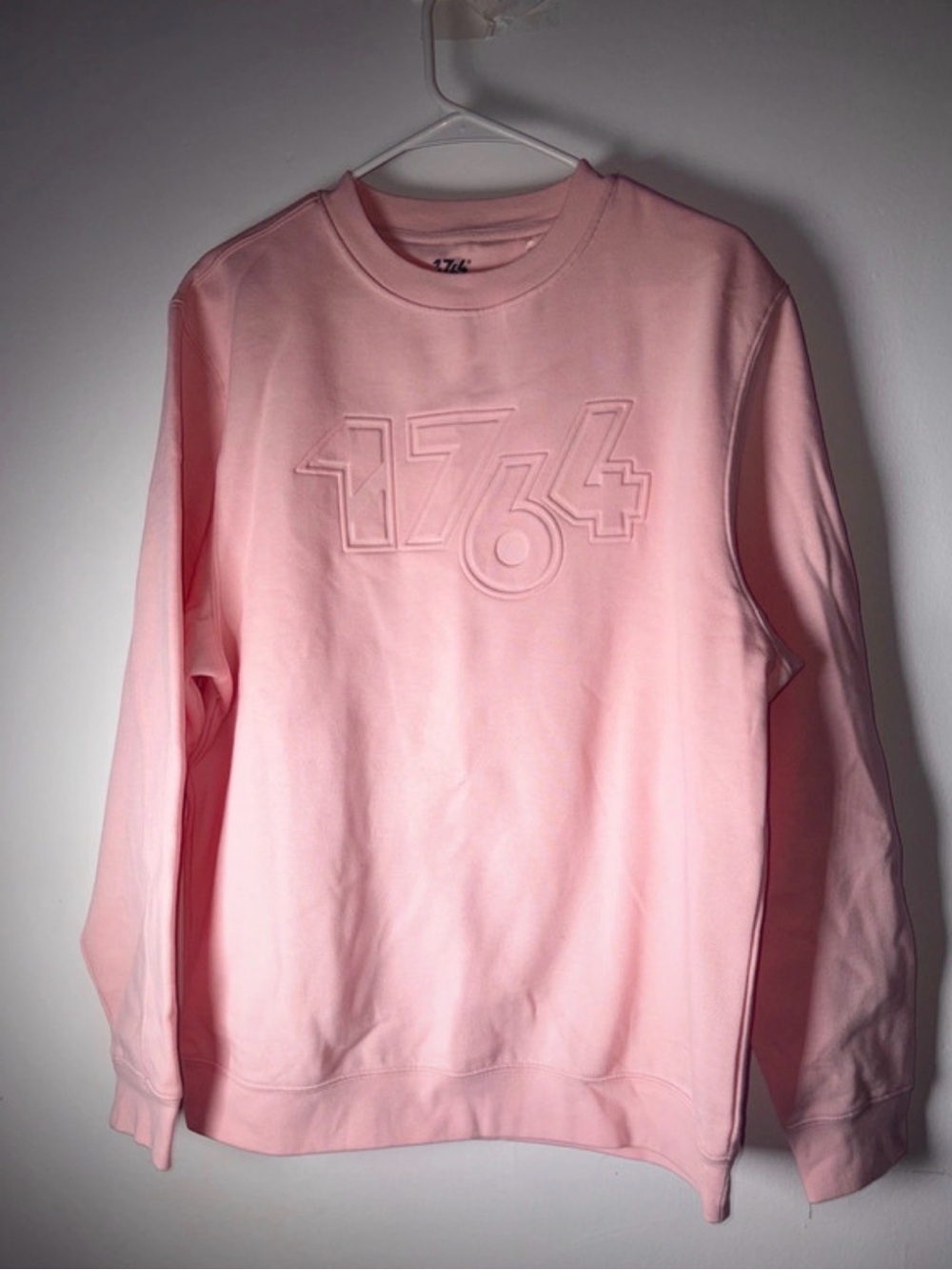 1764 Embossed Crewneck Sweatshirt - Pink